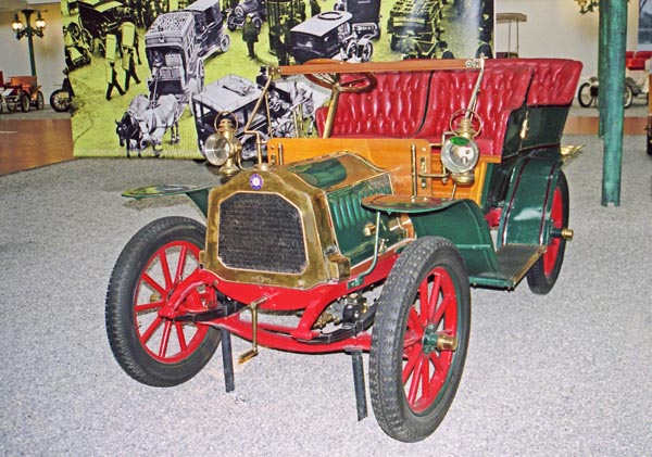 (01-11a) (03-22-07) 1908 DeDion -Bouton TypeBG Tonneau.jpg